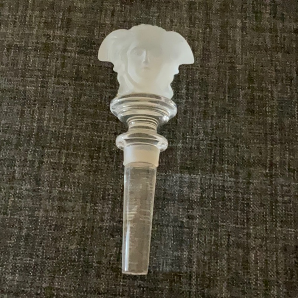 NWOT VERSACE ROSENTHAL MEDUSA Crystal wine stopper frosted head both sides